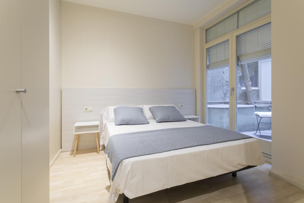 Bravissimo Cort Reial-1A Apartment Girona Bagian luar foto